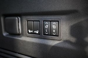 Chevrolet Suburban bild 15