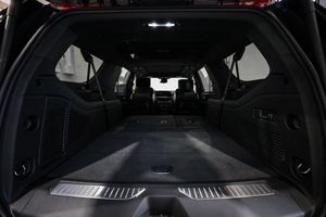Chevrolet Suburban bild 16