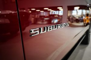 Chevrolet Suburban bild 11
