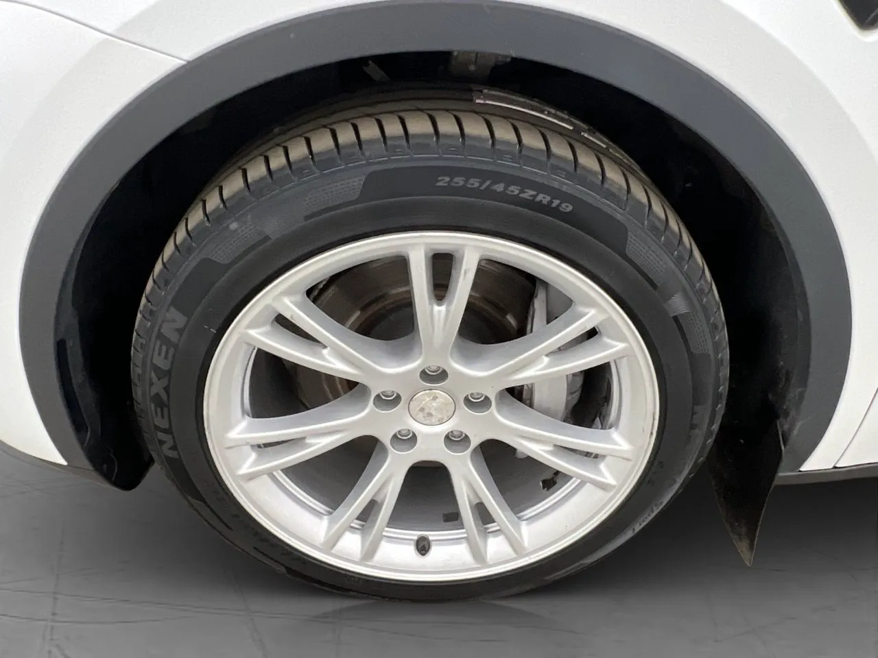 Vehicle image 21