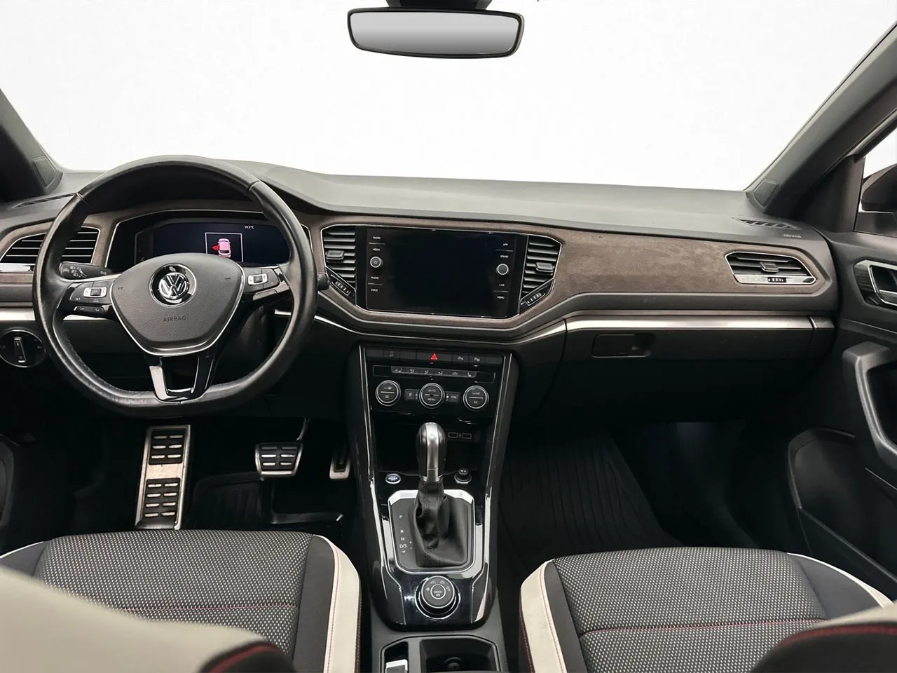Vehicle image 14