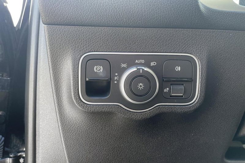 Mercedes GLB200 bild 21