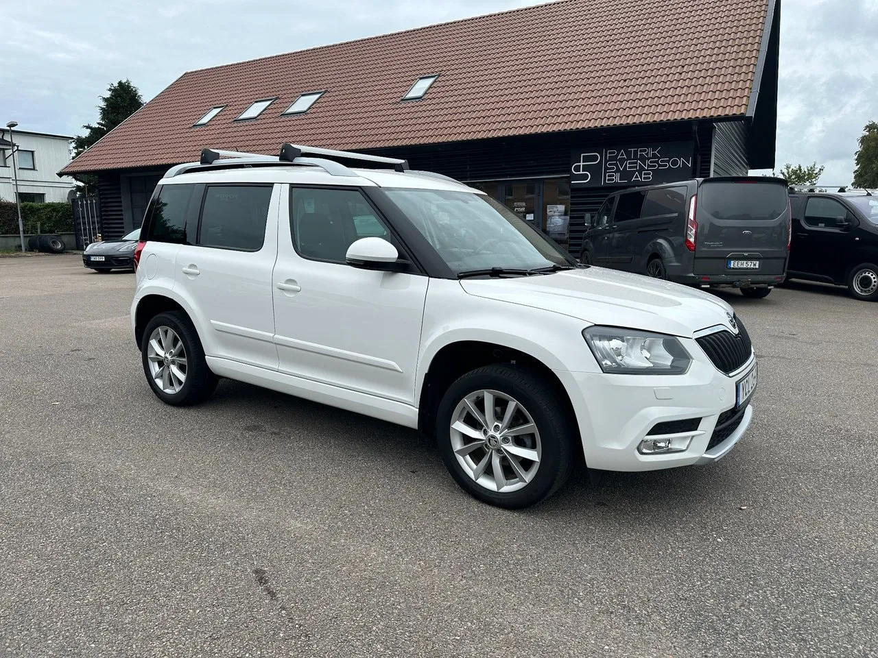 Vehicle image 2