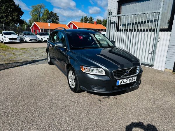 Volvo V50 1.8 125HK BUSINESS / 14000Mil / VÄRMARE - 2010