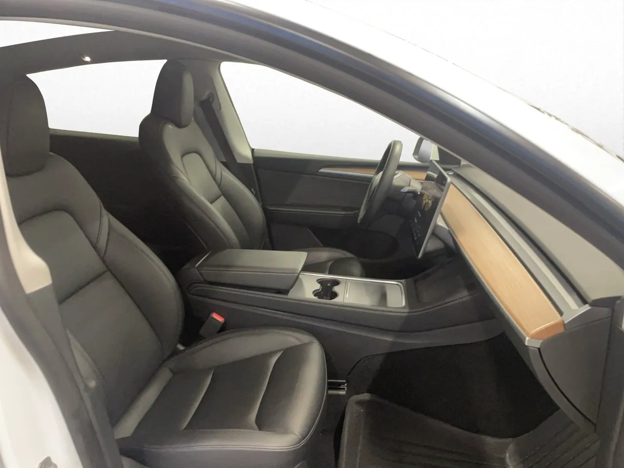 Tesla Model Y bild 13