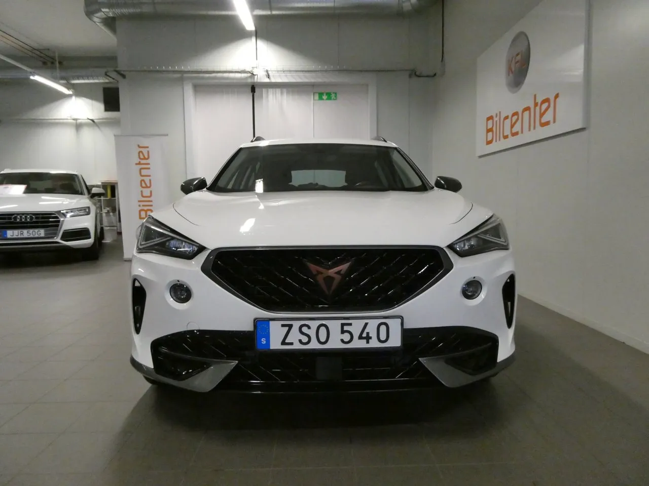 Vehicle image 11