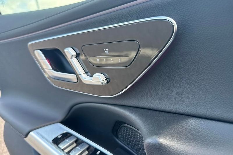 Mercedes E300 bild 14