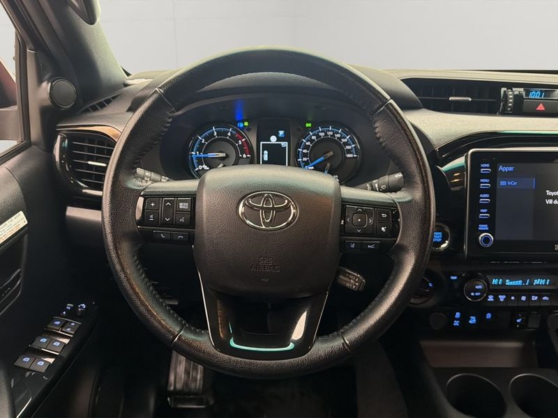 Toyota Hilux bild 18