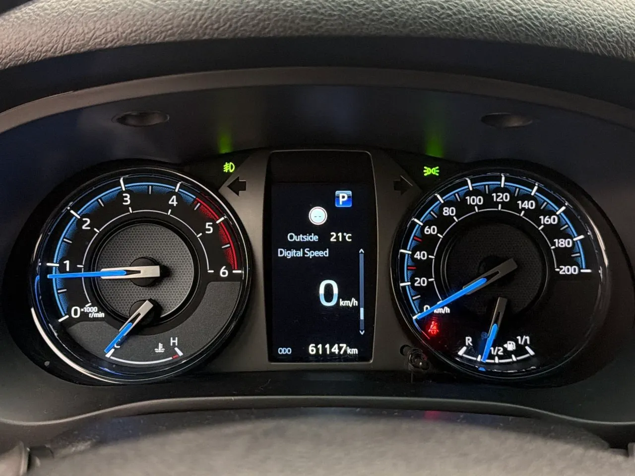 Vehicle image 19