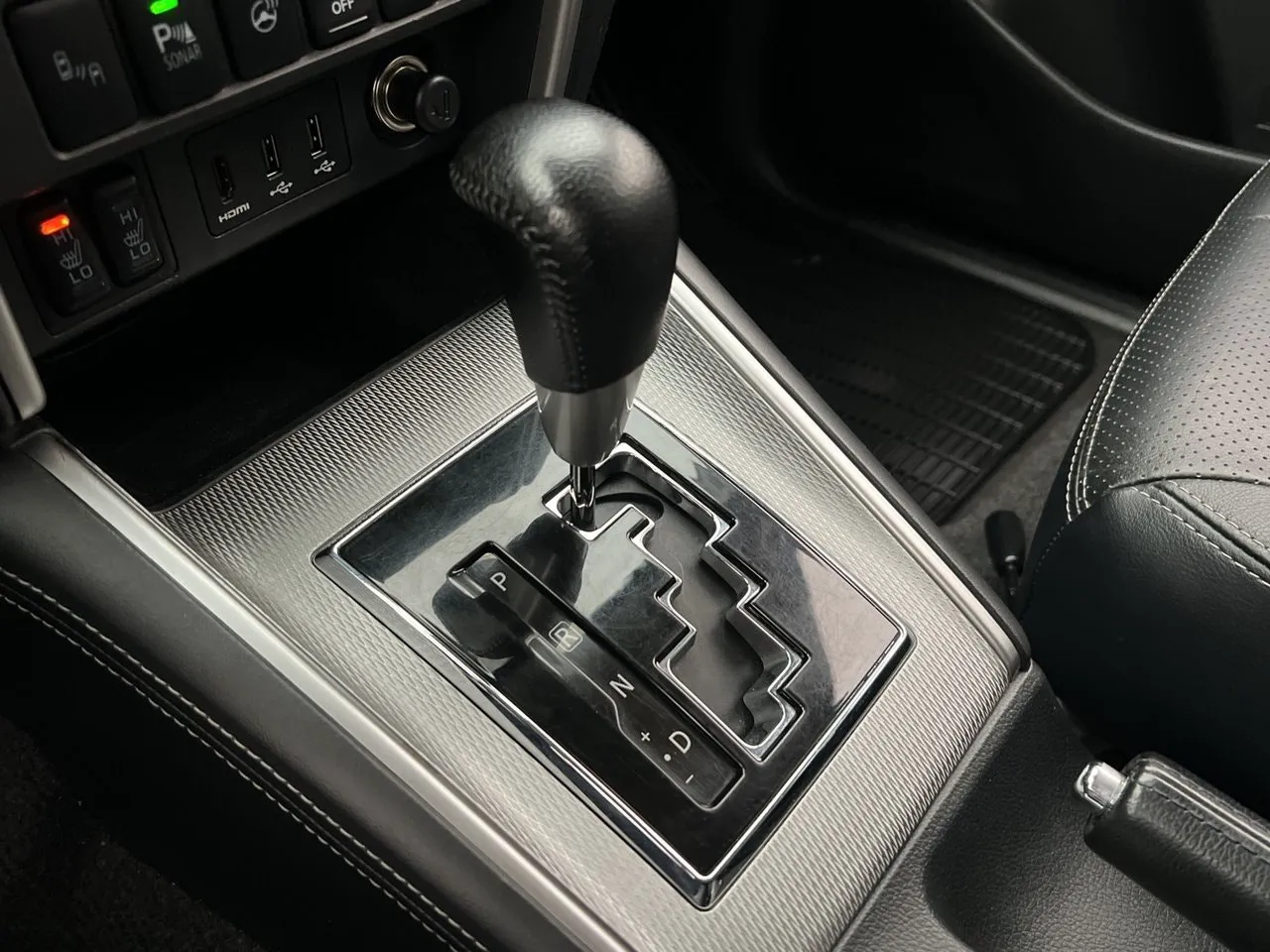 Vehicle image 30