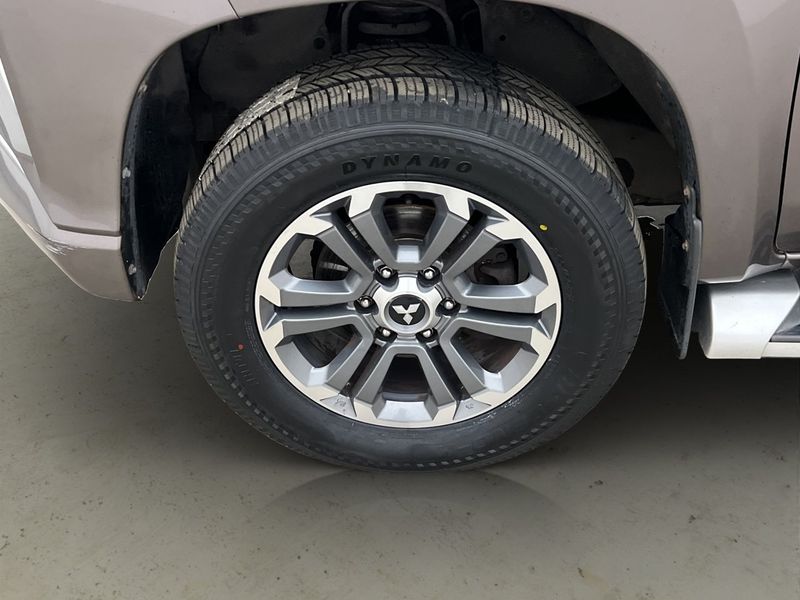 Mitsubishi L200 bild 37