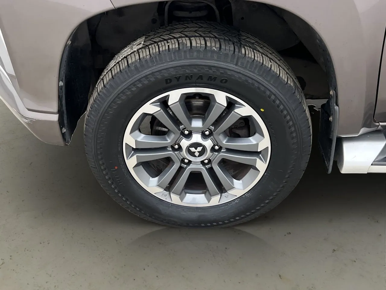 Vehicle image 35
