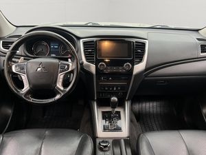 Mitsubishi L200 bild 15