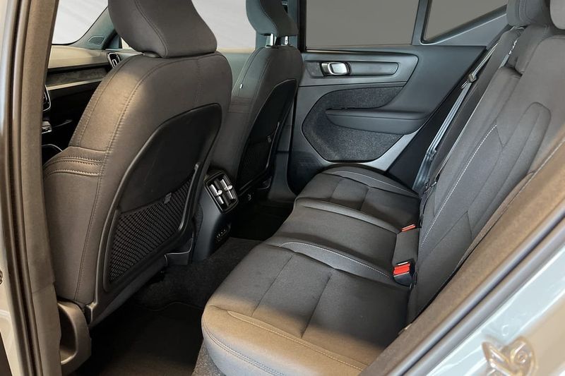Volvo EX40 bild 8