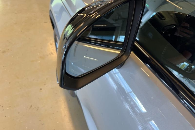 Volvo EX40 bild 12