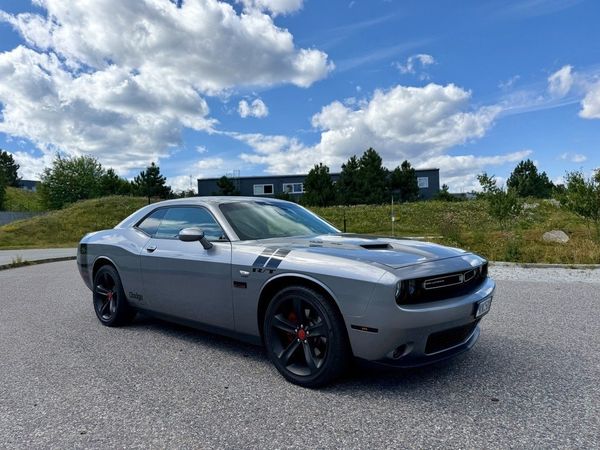 Dodge Challenger 5.7 V8 HEMI TorqueFlite - 2017