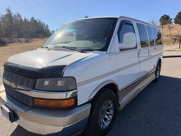 Chevrolet Express G1500 Conversion Van 5.3 V8 Hydra-Matic - 2007