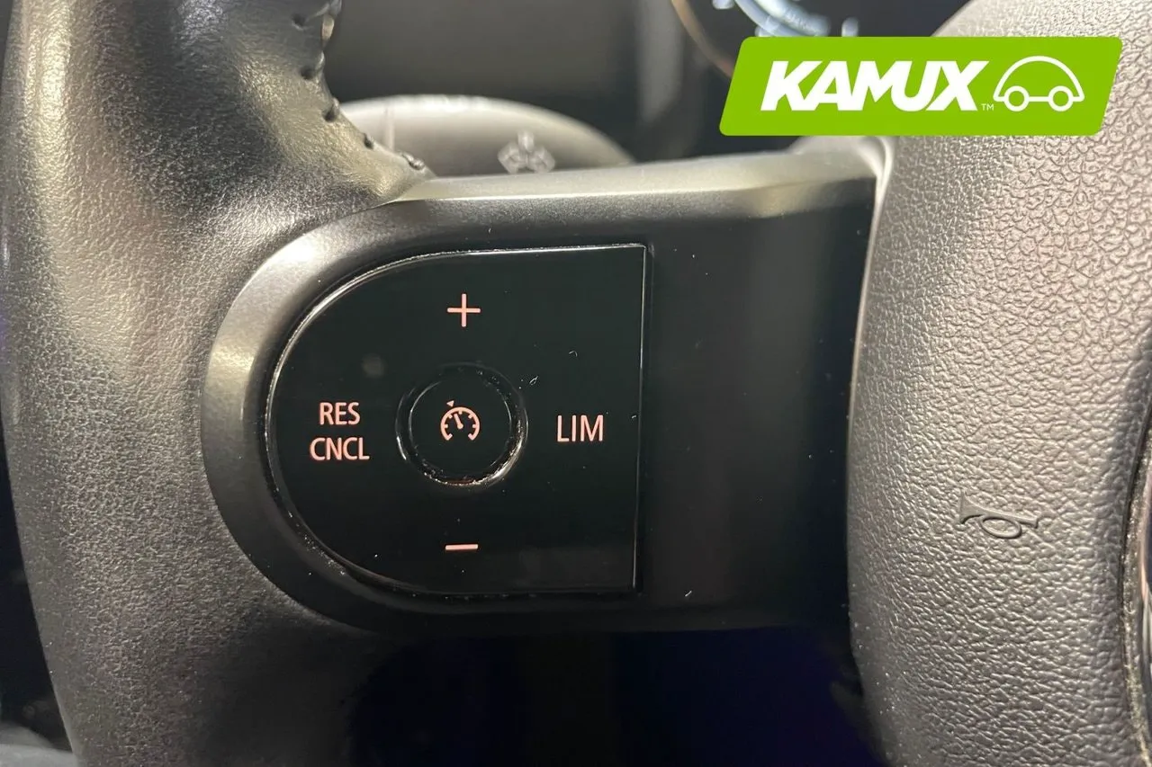 Vehicle image 24