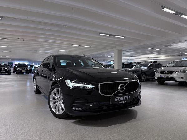 Volvo S90 D4 AWD 190hk Momentum Plus VOC Värmare Drag Fr 1752 Kr/ - 2018