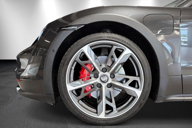 Porsche Taycan bild 20