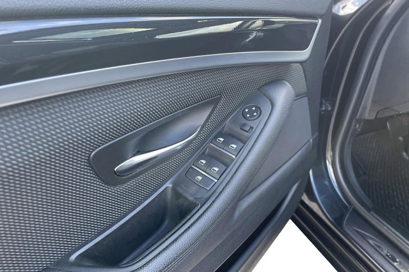 BMW 520 bild 19