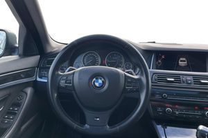 BMW 520 bild 12