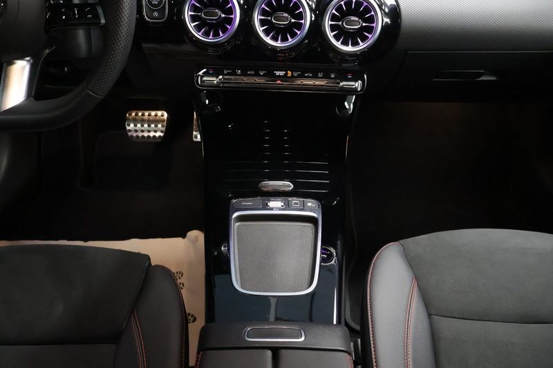 Mercedes CLA200 bild 21