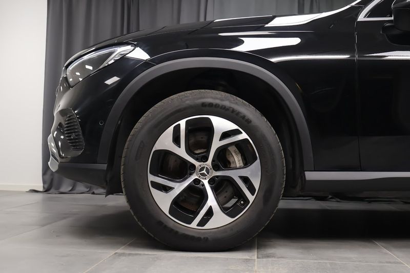 Mercedes GLC300 bild 5