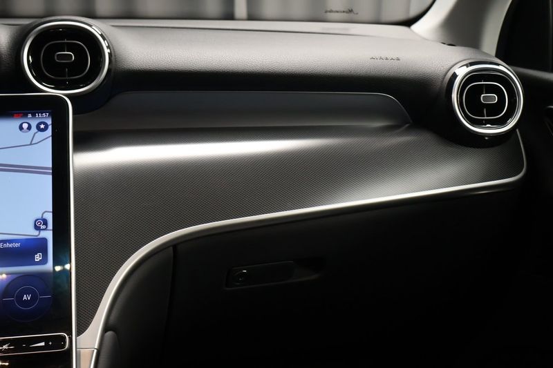 Mercedes GLC300 bild 24