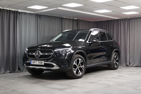 Mercedes GLC300 e 4MATIC Avantgarde Vinterpaket Rattvärme Drag MOMS - 2023