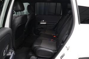 Mercedes EQB300 bild 12