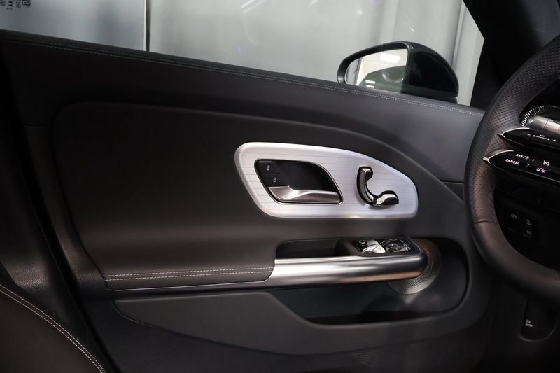 Mercedes CLA250 bild 17