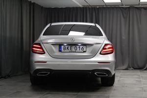 Mercedes E220 bild 4