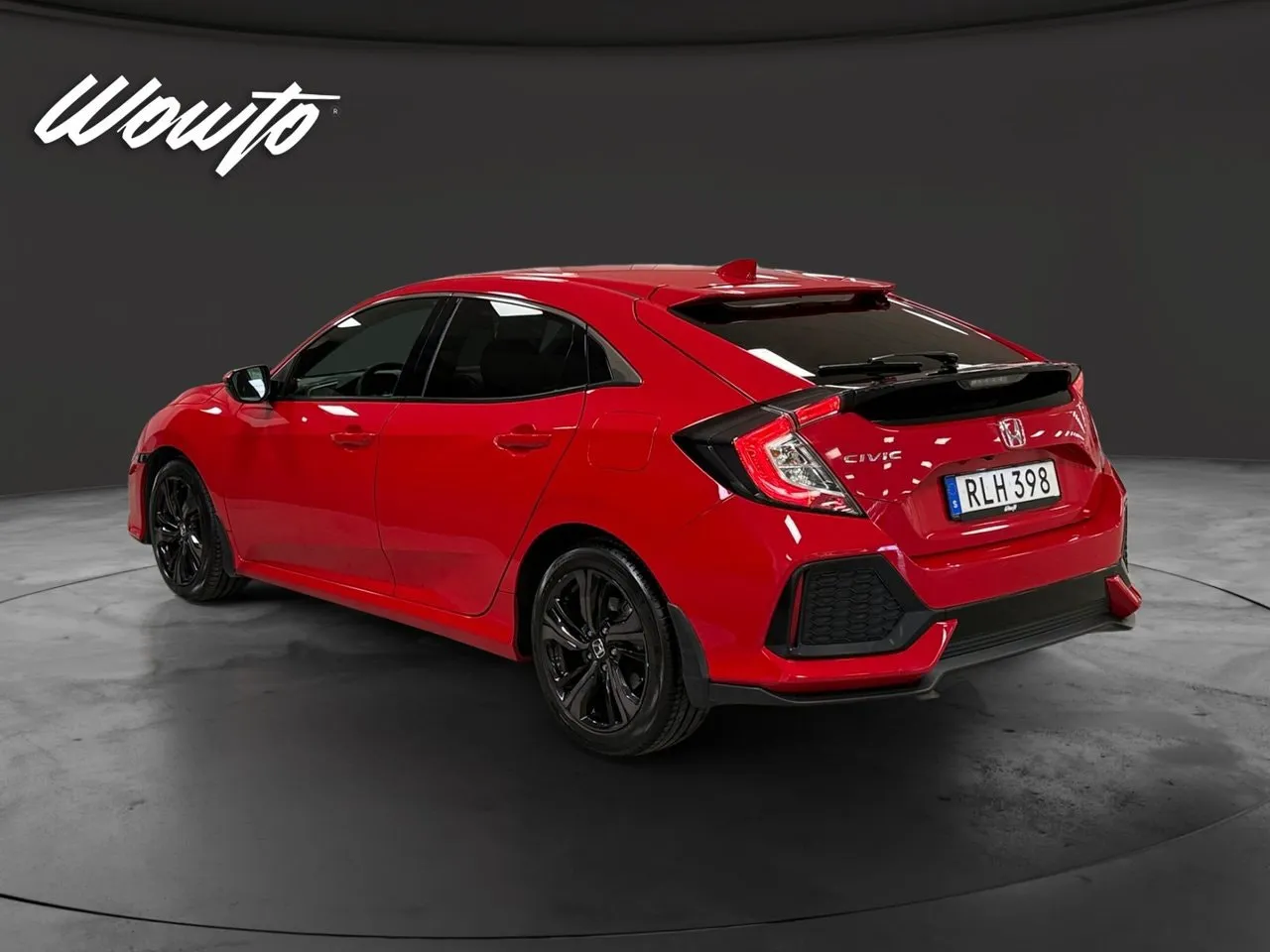Vehicle image 5