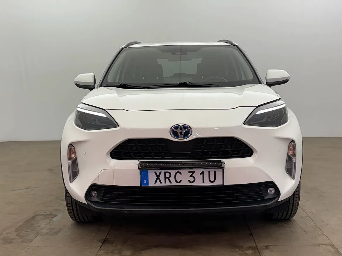 Vehicle image 8
