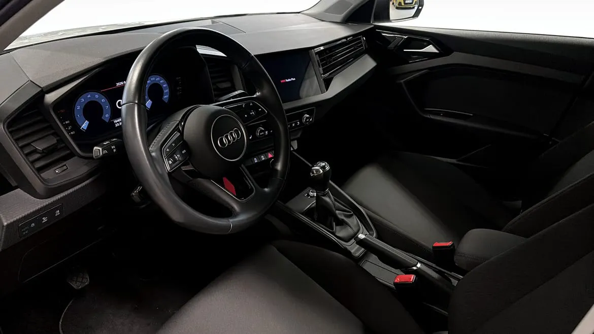 Vehicle image 6