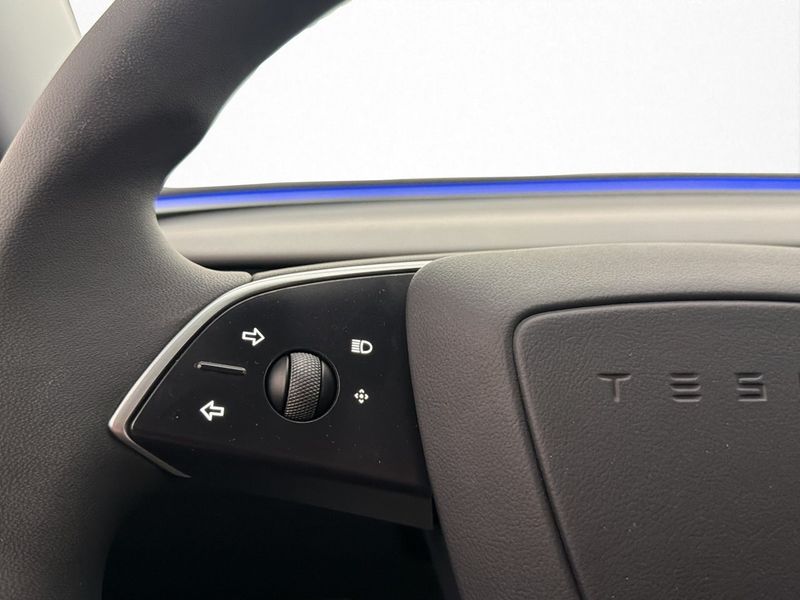 Tesla Model 3 bild 12