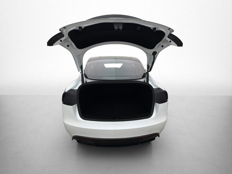 Tesla Model 3 bild 9