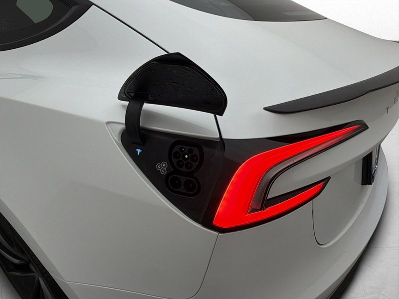 Tesla Model 3 bild 26