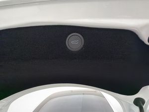 Tesla Model 3 bild 10