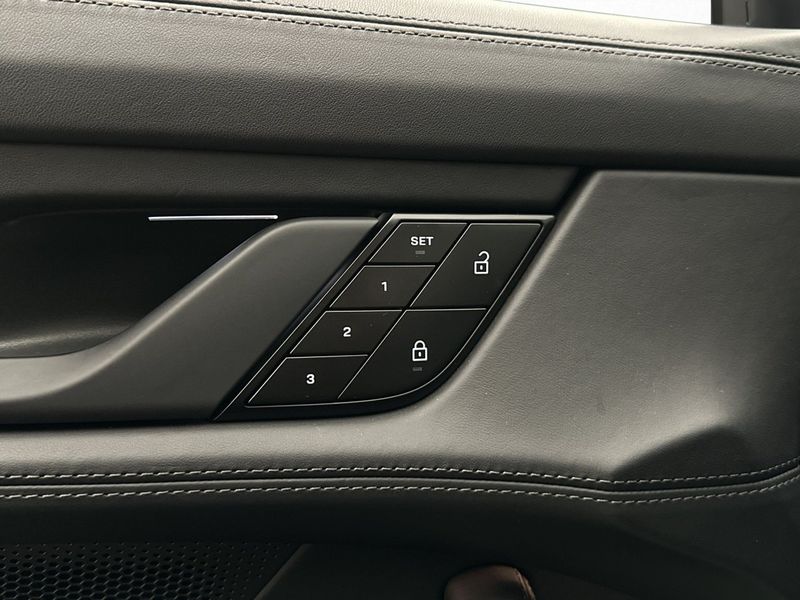 Porsche Taycan bild 35