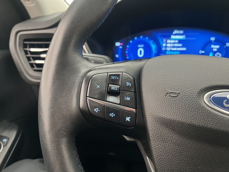 Ford Kuga bild 23