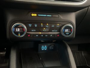 Ford Kuga bild 21