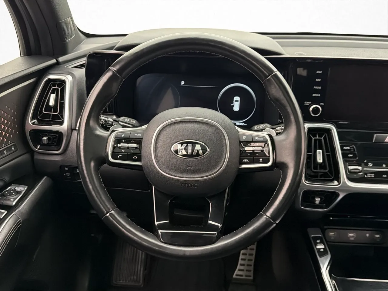 Vehicle image 14