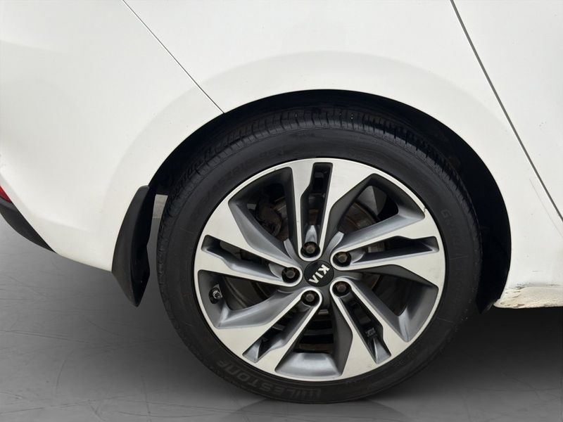 Kia Carens bild 22