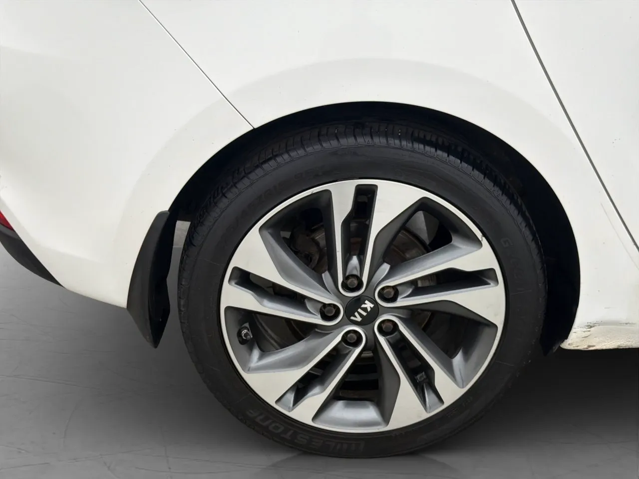 Vehicle image 21