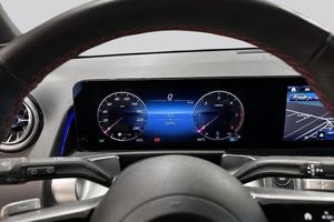 Mercedes GLB220 bild 10