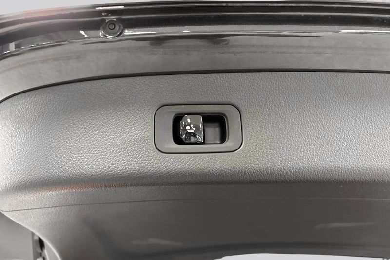 Mercedes GLC300 bild 16