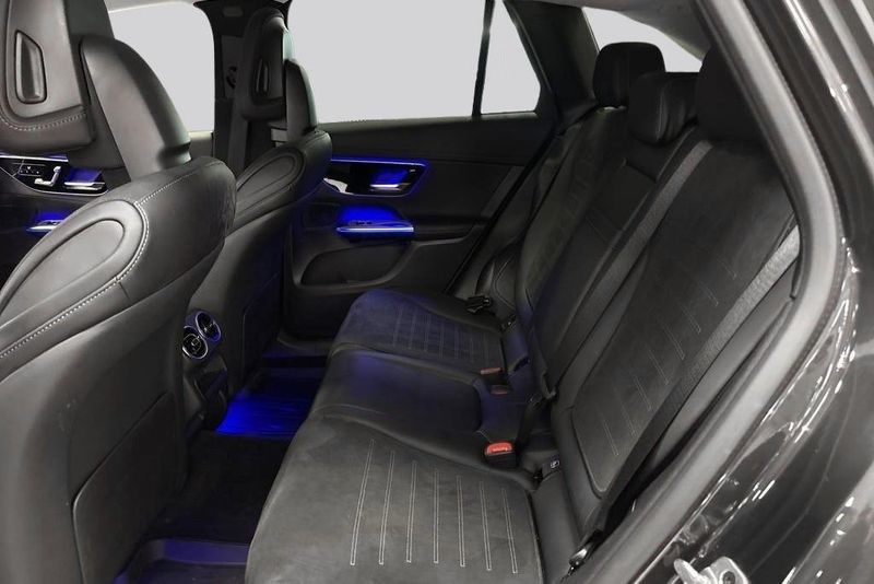 Mercedes GLC300 bild 9