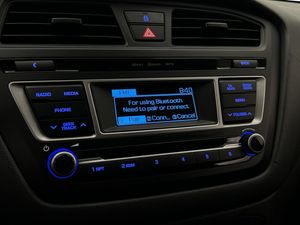 Hyundai i20 bild 17